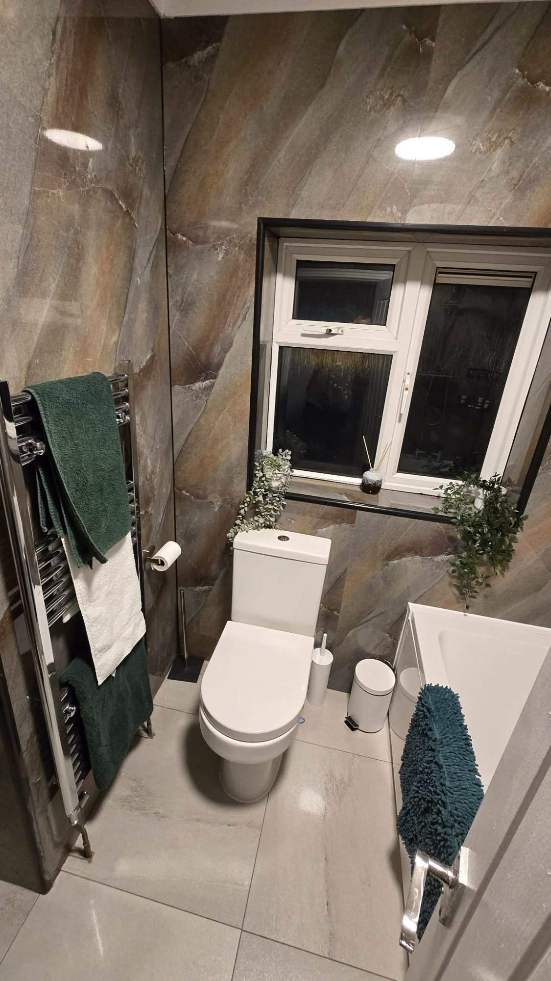 Bathroom at the Wheatley accommodation near Doncaster Royal Infirmary
