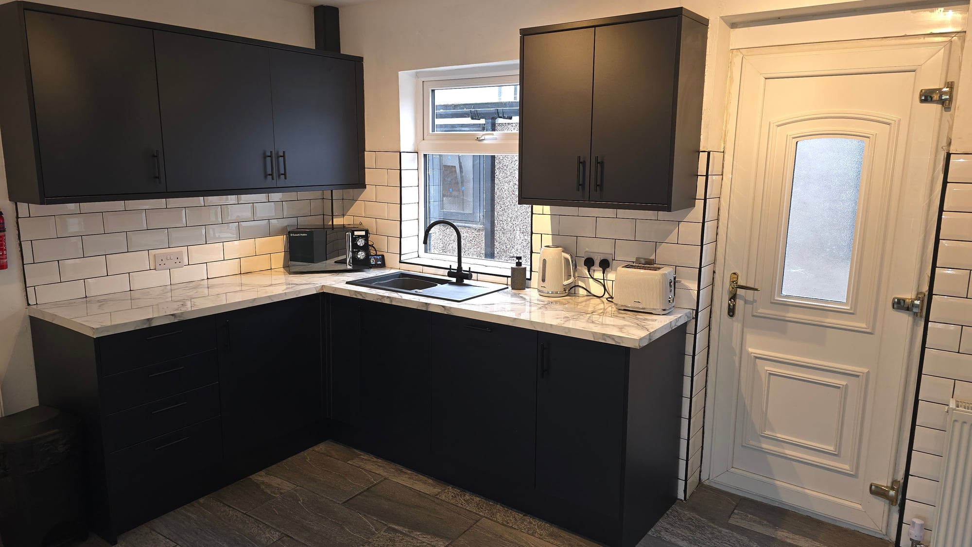 Kitchen at the Stainforth, Doncaster contractor house close to the M18
